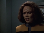 extant_StarTrek_VOY_6x03-BargeOfTheDead_02265.jpg