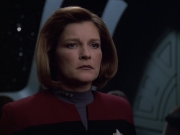 extant_StarTrek_VOY_6x03-BargeOfTheDead_02268.jpg