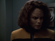 extant_StarTrek_VOY_6x03-BargeOfTheDead_02276.jpg