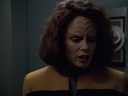 extant_StarTrek_VOY_6x03-BargeOfTheDead_02283.jpg