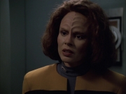 extant_StarTrek_VOY_6x03-BargeOfTheDead_02294.jpg