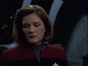extant_StarTrek_VOY_6x03-BargeOfTheDead_02304.jpg