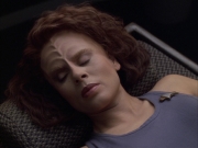 extant_StarTrek_VOY_6x03-BargeOfTheDead_02426.jpg