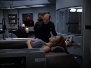 extant_StarTrek_VOY_6x03-BargeOfTheDead_02432.jpg