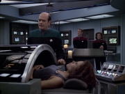 extant_StarTrek_VOY_6x03-BargeOfTheDead_02446.jpg