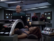 extant_StarTrek_VOY_6x03-BargeOfTheDead_02447.jpg