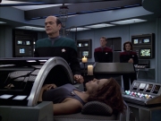 extant_StarTrek_VOY_6x03-BargeOfTheDead_02448.jpg