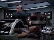 extant_StarTrek_VOY_6x03-BargeOfTheDead_02451.jpg