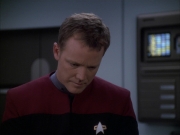 extant_StarTrek_VOY_6x03-BargeOfTheDead_02473.jpg