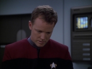 extant_StarTrek_VOY_6x03-BargeOfTheDead_02486.jpg