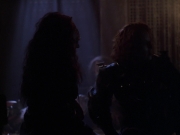 extant_StarTrek_VOY_6x03-BargeOfTheDead_02748.jpg