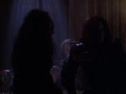 extant_StarTrek_VOY_6x03-BargeOfTheDead_02751.jpg