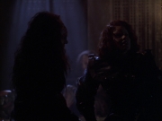 extant_StarTrek_VOY_6x03-BargeOfTheDead_02752.jpg