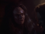 extant_StarTrek_VOY_6x03-BargeOfTheDead_02785.jpg