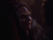 extant_StarTrek_VOY_6x03-BargeOfTheDead_02804.jpg
