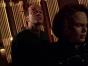 extant_StarTrek_VOY_6x03-BargeOfTheDead_03149.jpg