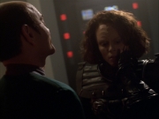 extant_StarTrek_VOY_6x03-BargeOfTheDead_03154.jpg