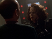 extant_StarTrek_VOY_6x03-BargeOfTheDead_03156.jpg