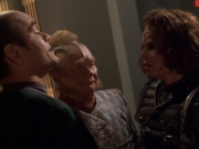 extant_StarTrek_VOY_6x03-BargeOfTheDead_03168.jpg