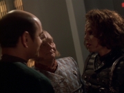 extant_StarTrek_VOY_6x03-BargeOfTheDead_03172.jpg