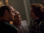extant_StarTrek_VOY_6x03-BargeOfTheDead_03173.jpg