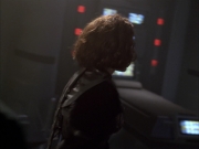 extant_StarTrek_VOY_6x03-BargeOfTheDead_03179.jpg