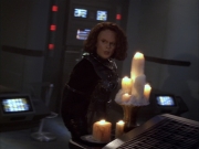 extant_StarTrek_VOY_6x03-BargeOfTheDead_03182.jpg