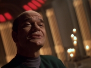 extant_StarTrek_VOY_6x03-BargeOfTheDead_03183.jpg
