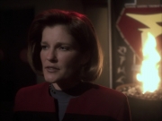extant_StarTrek_VOY_6x03-BargeOfTheDead_03267.jpg