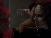 extant_StarTrek_VOY_6x03-BargeOfTheDead_03280.jpg