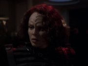 extant_StarTrek_VOY_6x03-BargeOfTheDead_03307.jpg