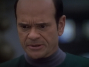 extant_StarTrek_VOY_6x03-BargeOfTheDead_03419.jpg