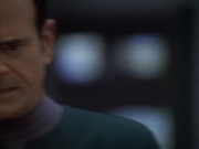 extant_StarTrek_VOY_6x03-BargeOfTheDead_03420.jpg