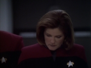 extant_StarTrek_VOY_6x03-BargeOfTheDead_03426.jpg