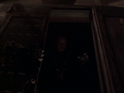 extant_StarTrek_VOY_6x03-BargeOfTheDead_03429.jpg