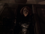 extant_StarTrek_VOY_6x03-BargeOfTheDead_03433.jpg