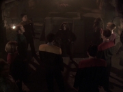 extant_StarTrek_VOY_6x03-BargeOfTheDead_03447.jpg