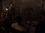 extant_StarTrek_VOY_6x03-BargeOfTheDead_03450.jpg