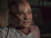 extant_StarTrek_VOY_6x03-BargeOfTheDead_03506.jpg