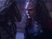 extant_StarTrek_VOY_6x03-BargeOfTheDead_03554.jpg