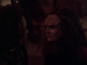 extant_StarTrek_VOY_6x03-BargeOfTheDead_03556.jpg