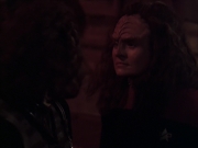 extant_StarTrek_VOY_6x03-BargeOfTheDead_03562.jpg