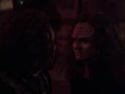 extant_StarTrek_VOY_6x03-BargeOfTheDead_03565.jpg