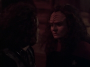 extant_StarTrek_VOY_6x03-BargeOfTheDead_03579.jpg