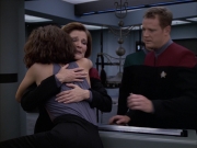 extant_StarTrek_VOY_6x03-BargeOfTheDead_03622.jpg