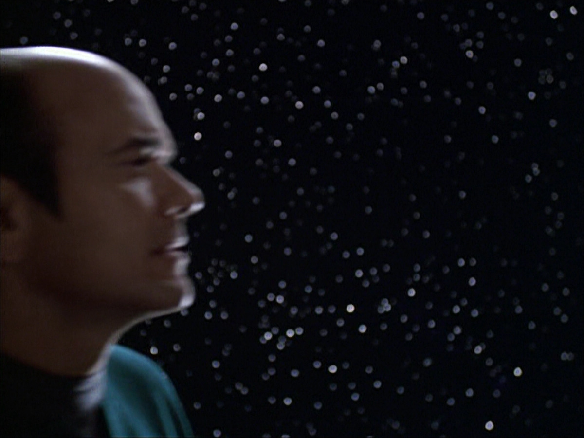 extant_StarTrek_VOY_6x04-TinkerTenorDoctorSpy_00014.jpg