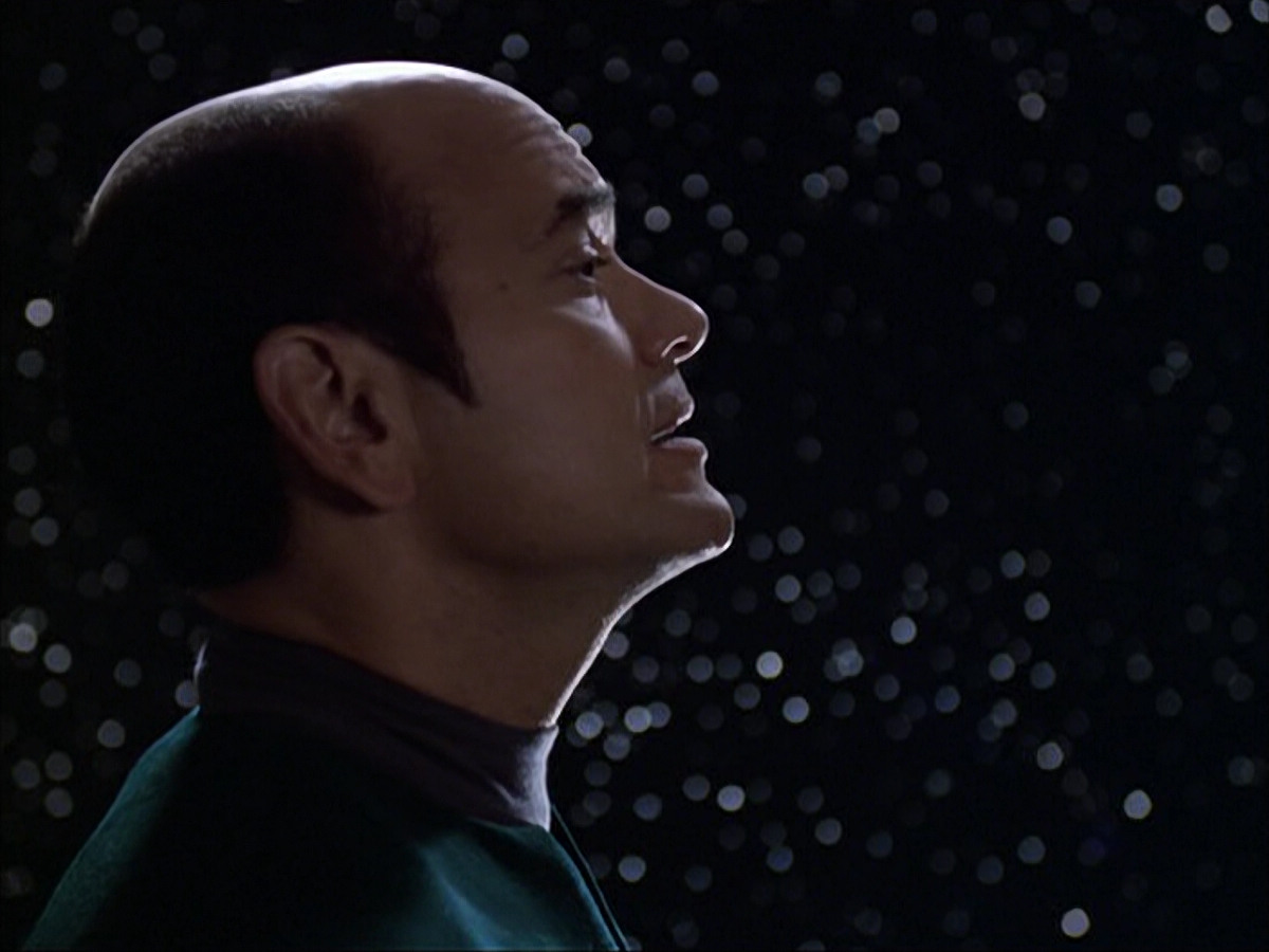 extant_StarTrek_VOY_6x04-TinkerTenorDoctorSpy_00017.jpg