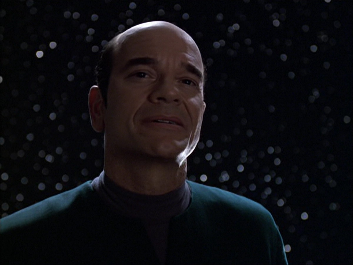 extant_StarTrek_VOY_6x04-TinkerTenorDoctorSpy_00026.jpg