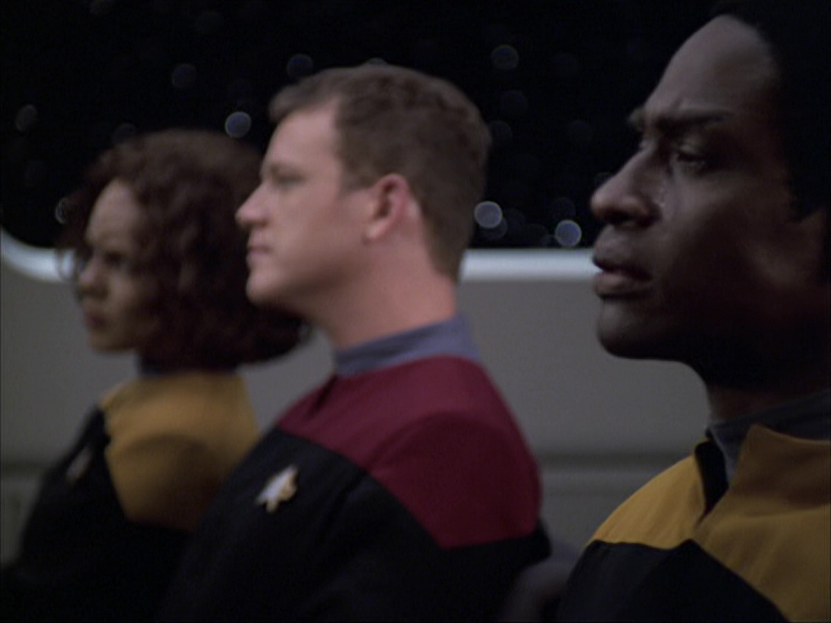 extant_StarTrek_VOY_6x04-TinkerTenorDoctorSpy_00099.jpg