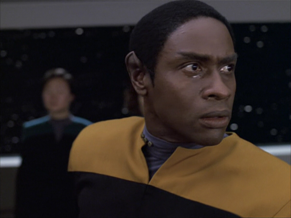 extant_StarTrek_VOY_6x04-TinkerTenorDoctorSpy_00162.jpg